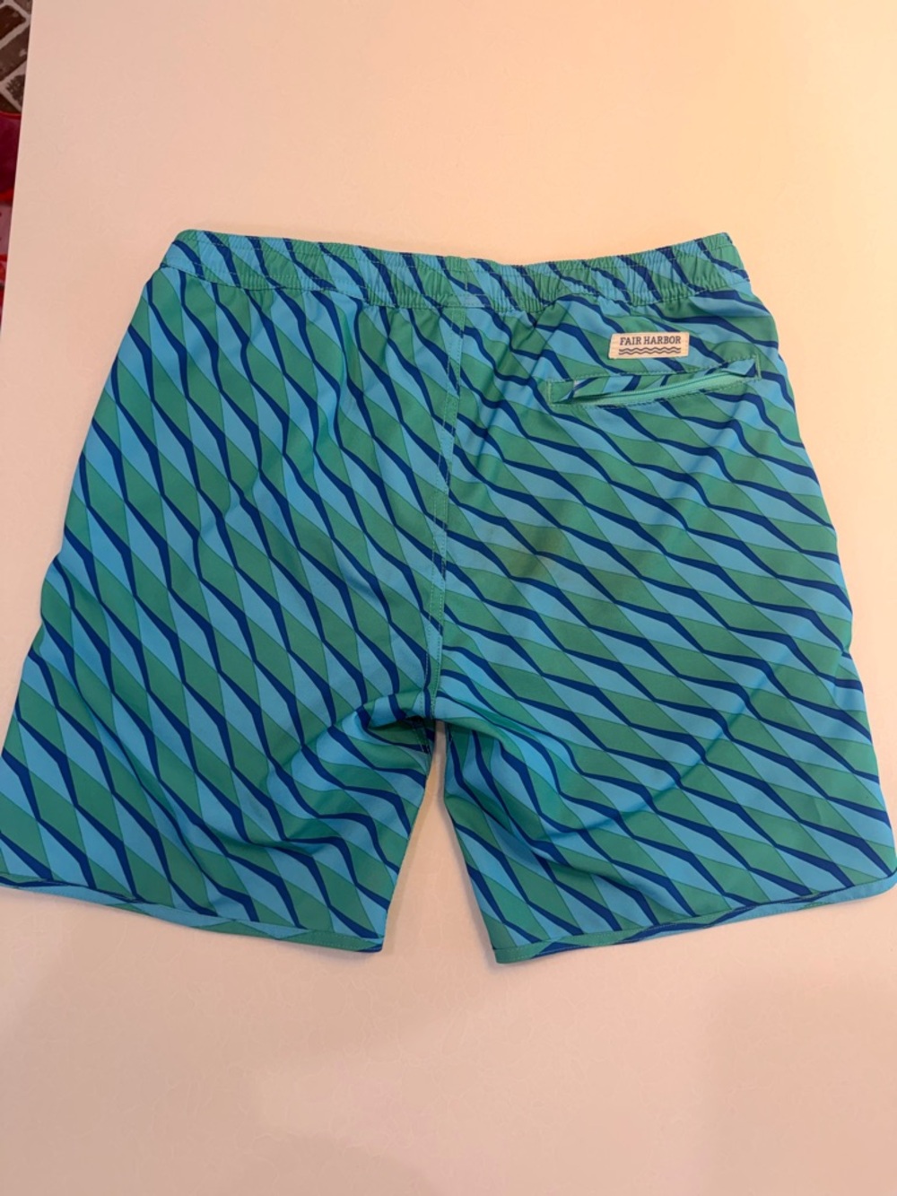Fair Harbor Green & Blue Wave-Pattern Swim Trunks! Boys XL! - Picture 4 of 4